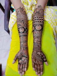 Bittu mehndi